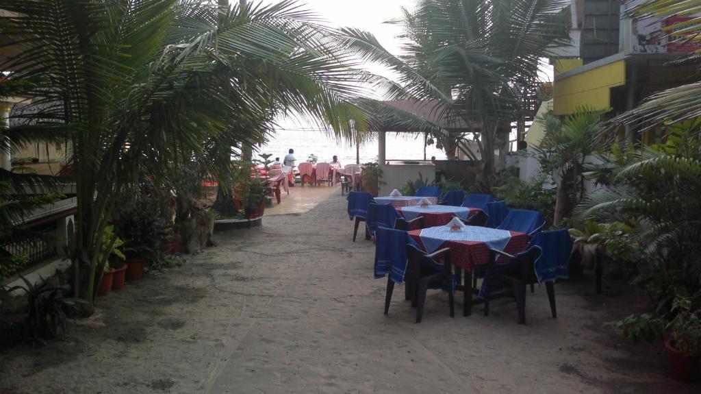 Beach Florra Inn Kovalam Ngoại thất bức ảnh